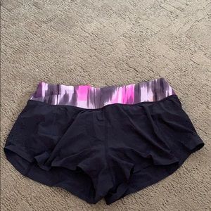 Lululemon hotty hot shorts, sz 4